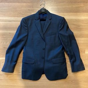 Jos A Bank Navy "Traveller" Suit - 38S and 30x32